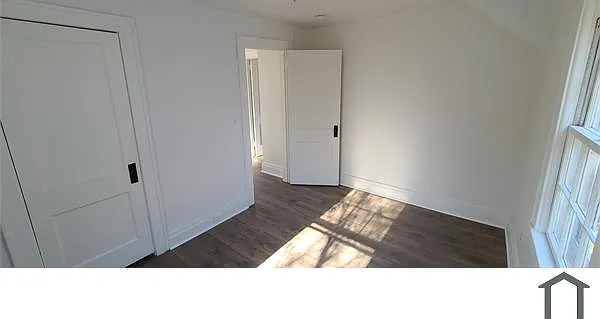 3 bed, 1000 sqft, $1,400 — Photo 4