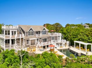 65 Bayberry Ave, Provincetown, MA 02657