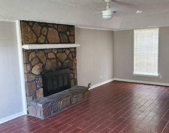 2nd image of 3061 Apple Valley Ln