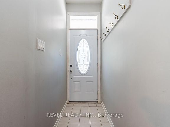 5th image of 255 Franklin Ave