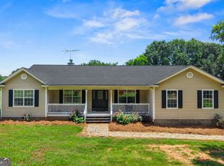 1649 Brays Lake Rd, Royston, GA 30662