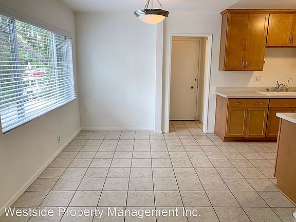 5th image of 1336 S Centinela Ave APT 5