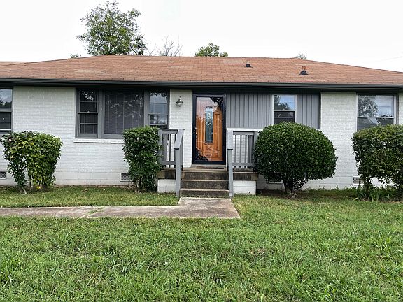 2nd image of 3008 Hillhurst Dr