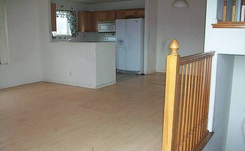 4th image of 18717 E 57th Pl