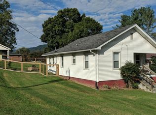 119 Luttrell St, Erwin, TN 37650