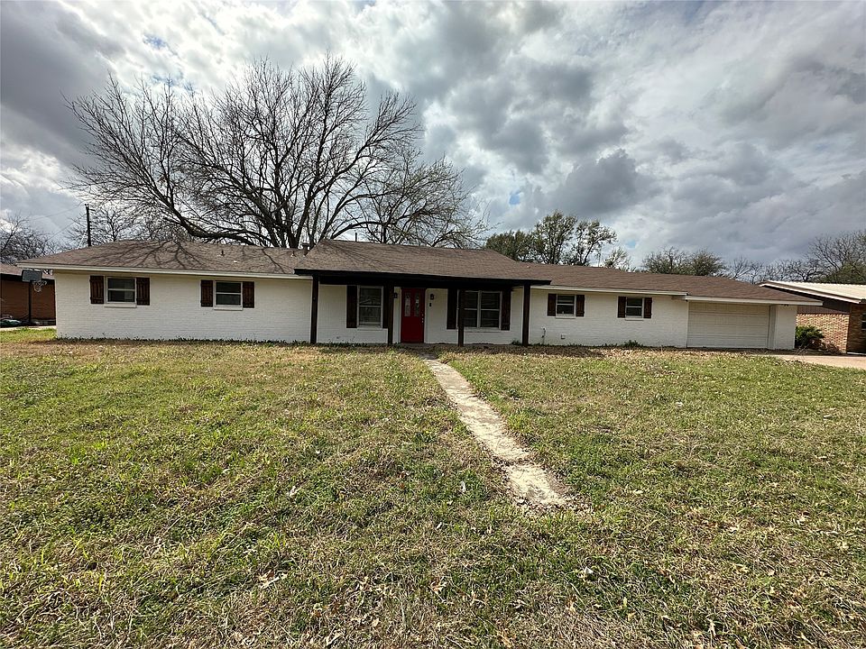 1st image of 108 Beard Dr