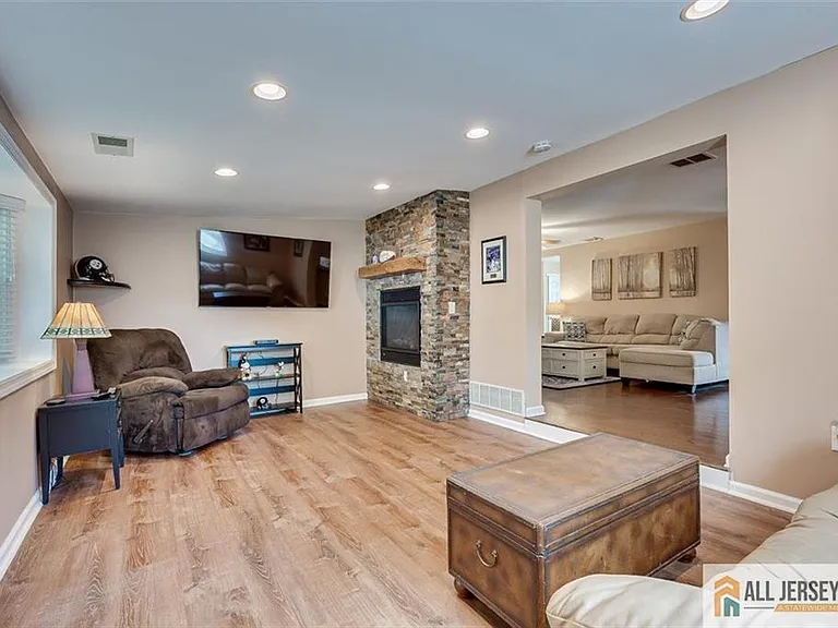 39 Kendall Rd — Photo 18