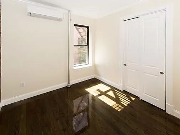 5th image of 210 E 95th St APT 4C