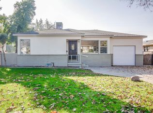 37 La Mesa Dr, Bakersfield, CA 93305