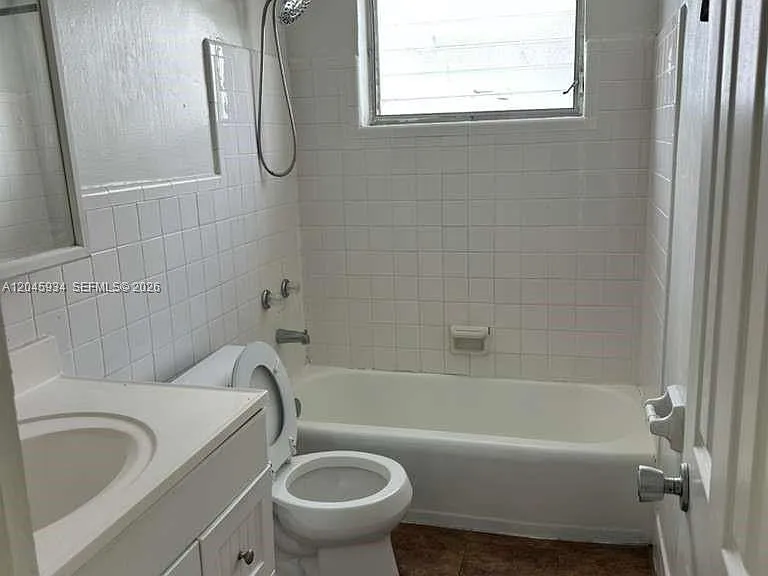 11925 NE 19th Dr #8 — Photo 5