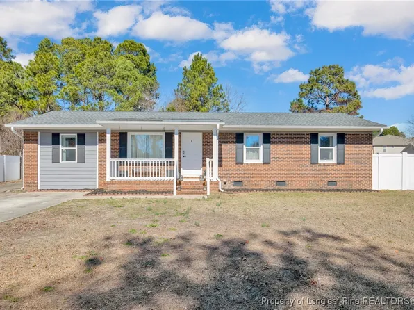 5936 Lexington Dr, Hope Mills, NC 28348