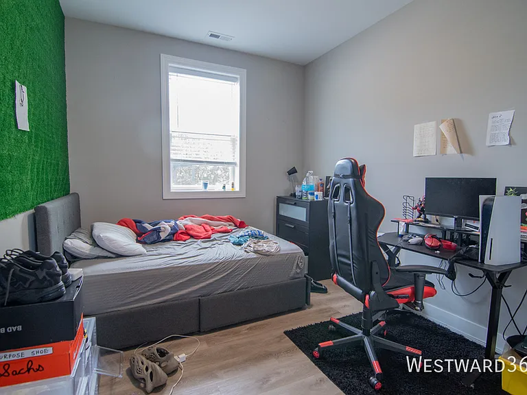 2448 N Albany Ave #2S — Photo 6