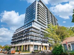 3009 Novar Rd #402, Mississauga, ON L5B 1S4
