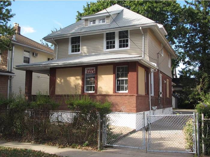 1st image of 19127 116th Ave