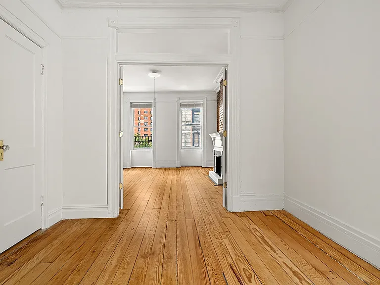270 W 12th St #5A — Photo 3