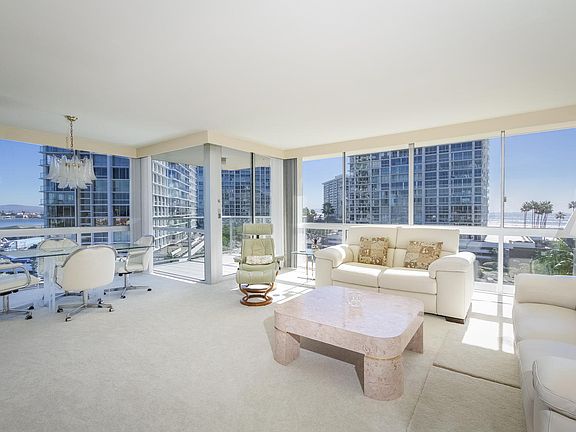 3rd image of 1750 Avenida Del Mundo Unit 409