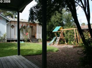 2142 42nd St, Florence, OR 97439