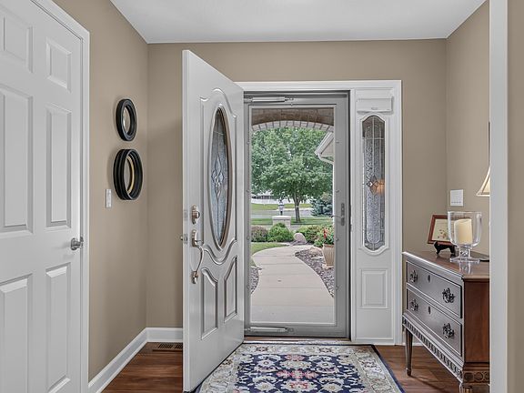 4th image of 1131 Brandon Way