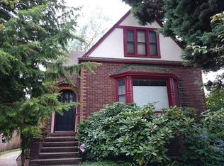 2011 E Roy St, Seattle, WA 98112