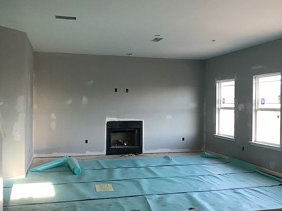 4th image of 1403 Bakerview St