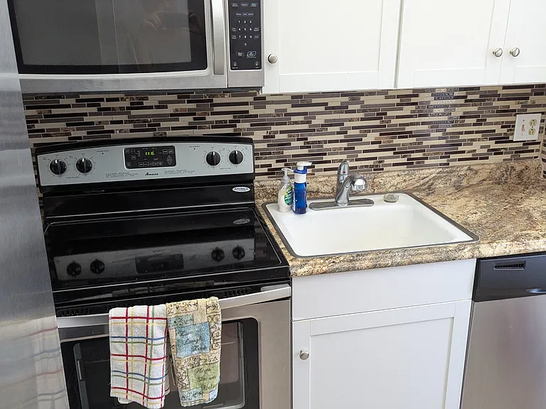 2050 NE 39th St #209N — Photo 4