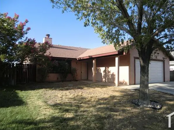 741 E Ivesbrook St, Lancaster, CA 93535