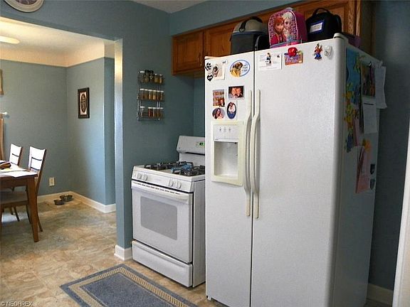 5th image of 13912 Eastwood Blvd