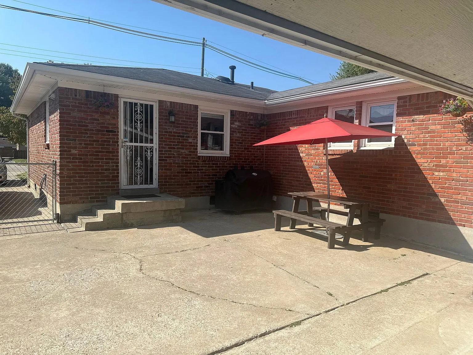3 bed, 1286 sqft, $1,800 — Photo 3