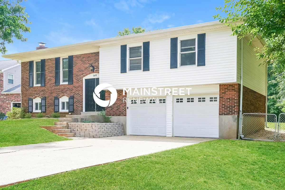 Front View - 7402 Stone Bluff Ct