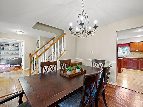 3rd image of 6445 Gem Stone Dr