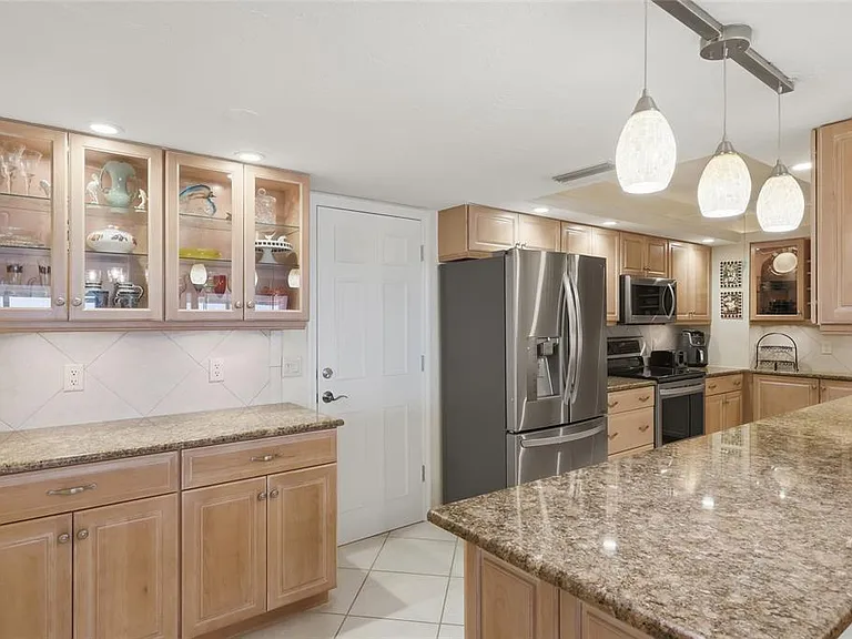 1750 Benjamin Franklin Dr #9B — Photo 10