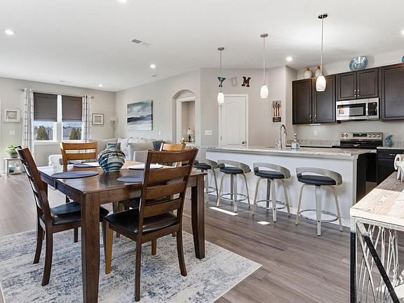 3rd image of 417 Summerlyn Farms Ct