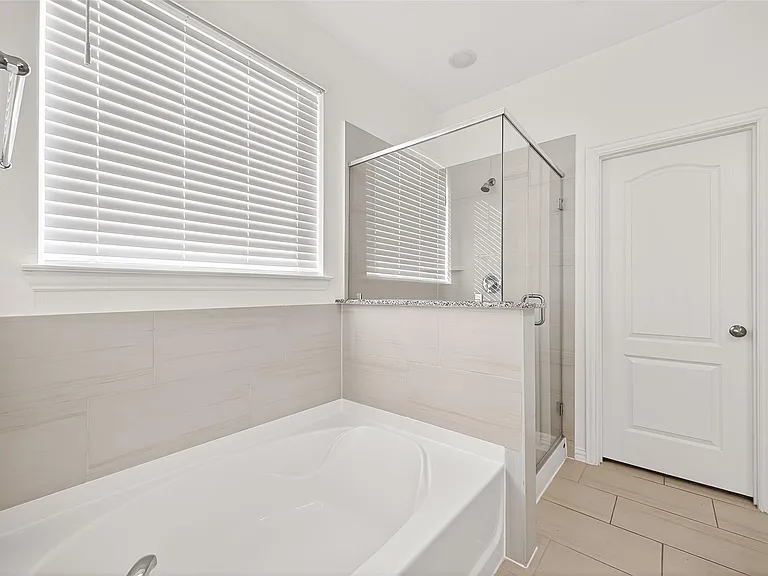 8114 Royal Palm Ct — Photo 30