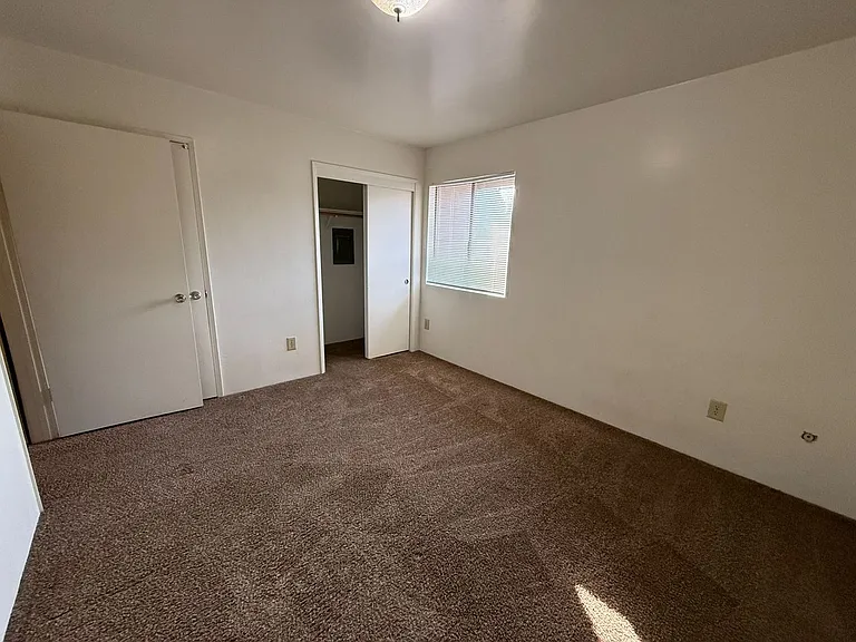2428 Eric Way — Photo 4