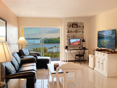 400 Kings Point Dr APT 602, Sunny Isles Beach, FL, 33160