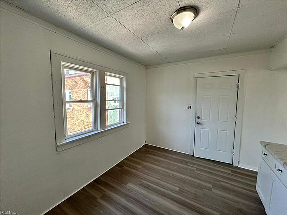 2nd image of 2232 W 103rd St #2