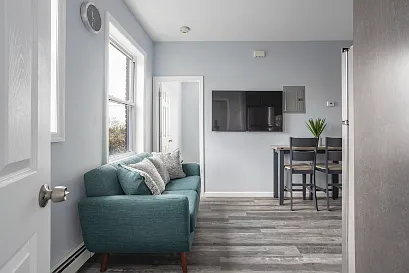 2 bed, 800 sqft, $3,000 — Photo 4