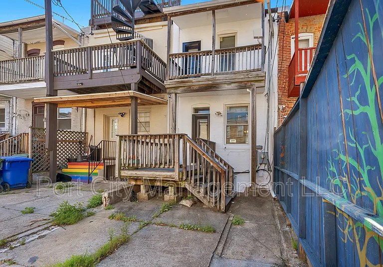 207 S Ellwood Ave — Photo 21