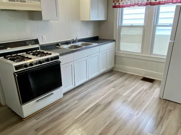 55 E 7th St, Oswego, NY