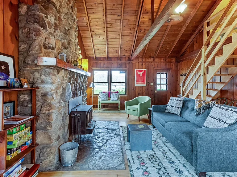 3848 Academy Rd — Photo 15