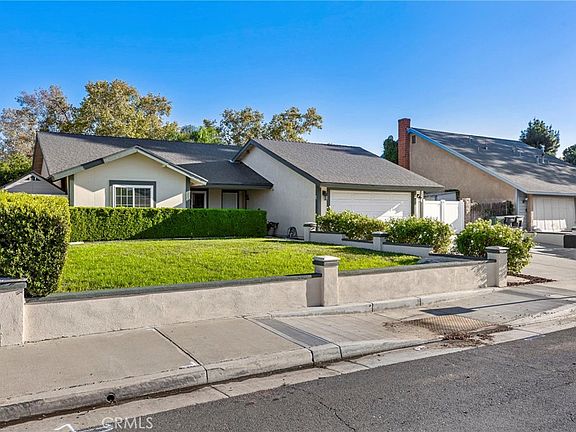 4th image of 11162 Cochran Ave