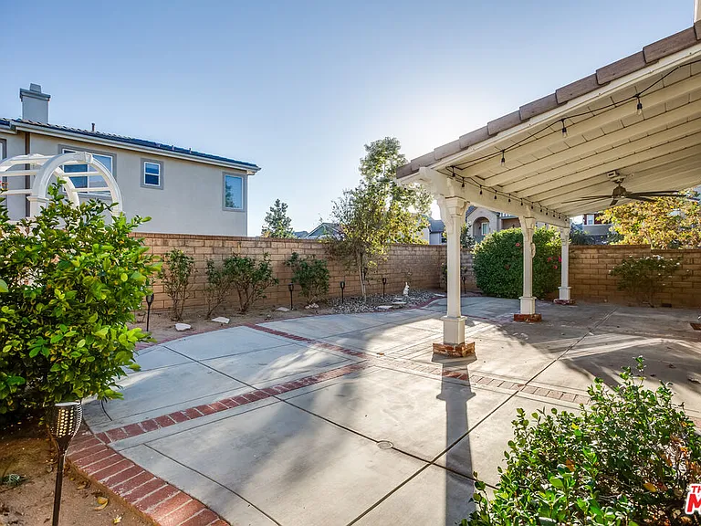24040 Dandelion Ln — Photo 39