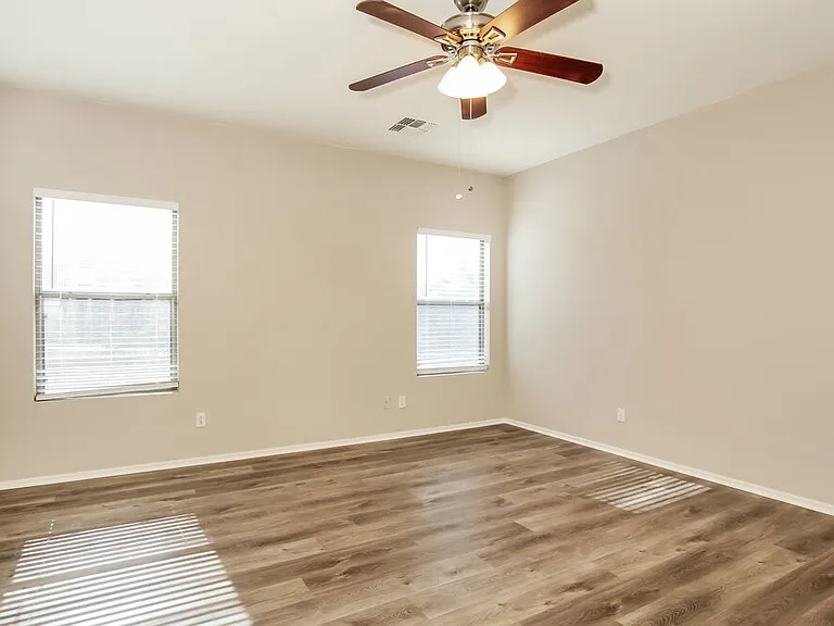 1149 E Lowell Ave — Photo 8