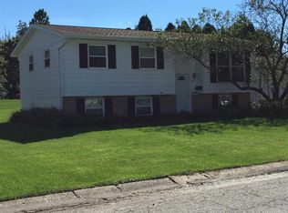 616 E South St, Bremen, IN 46506