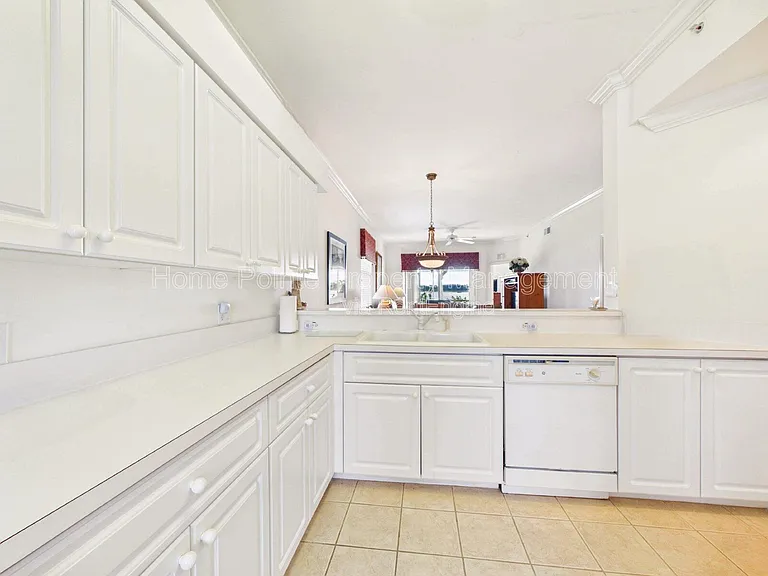 10391 Butterfly Palm Dr #1011 — Photo 11