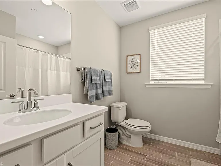 11821 Venetian Lagoon Dr #104 — Photo 17