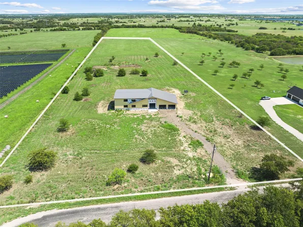 8760 Freeman Rd, Sanger, TX 76266