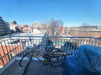 Rented by Dakis Group LLC