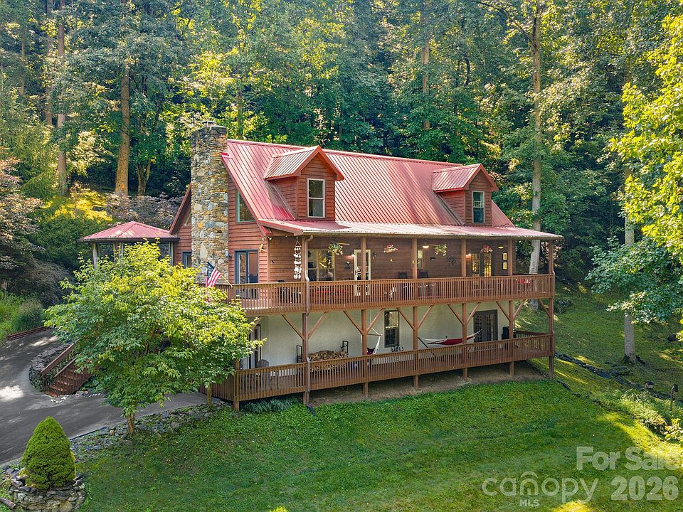 1st image of 420 Chimney Rock Dr