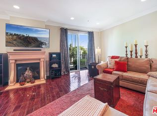 1023 N Wilcox Ave #201, Los Angeles, CA 90038